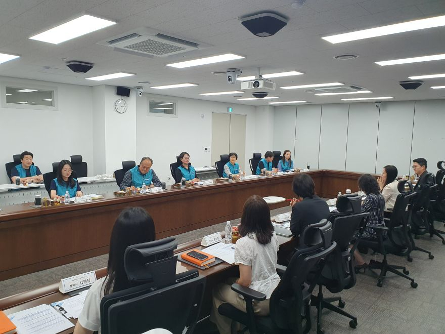 3.경북교육청, 전교조경북지부와 함께 현장 목소리로 교육여건 개선 방안 모색_02.jpg