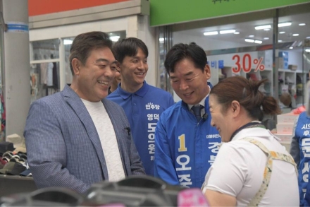 배우 이원종, 오중기 경북도지사 후보 지원 유세… 포항 바닥 민심 다지기 나서