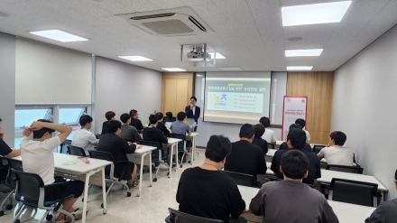 농협은행 경북본부, 경북에너지기술고 대상 ‘따뜻한 경제버스’ 금융교육 실시