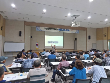 의성군, 사과 농가 대상 ‘현장 맞춤형 토양관리·화상병 예방’ 교육 실시